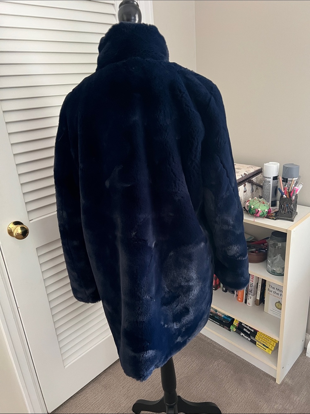 Faux fur coat size L. - Picture 5 of 8
